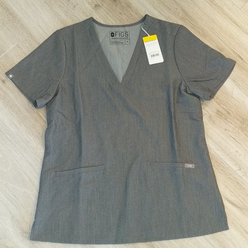 Figs Scrubs Casma 3 Pocket Top Graphite Size M